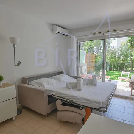 Comfortable Terrace And Private Garden 아파트 칸느